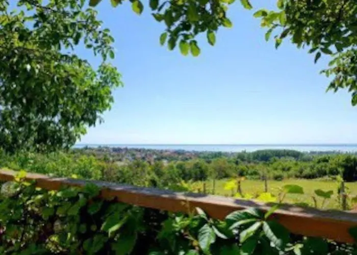 Panorámaház Lovason Lovas